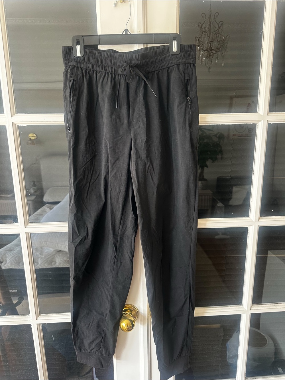 Athleta trekki relaxed mid rise jogger MT